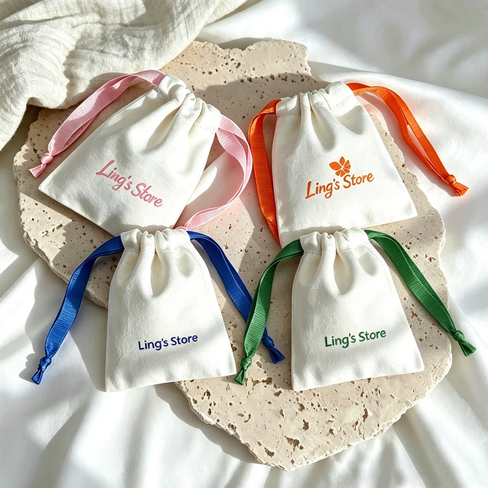 100 Stück Großhandel Personalisierte Logo-Schmuckbeutel aus Baumwolle, Weiße Leinen-Musselin-Beutel für Ringe, Ohrringe, Kosmetik-Organizer – Detail 5