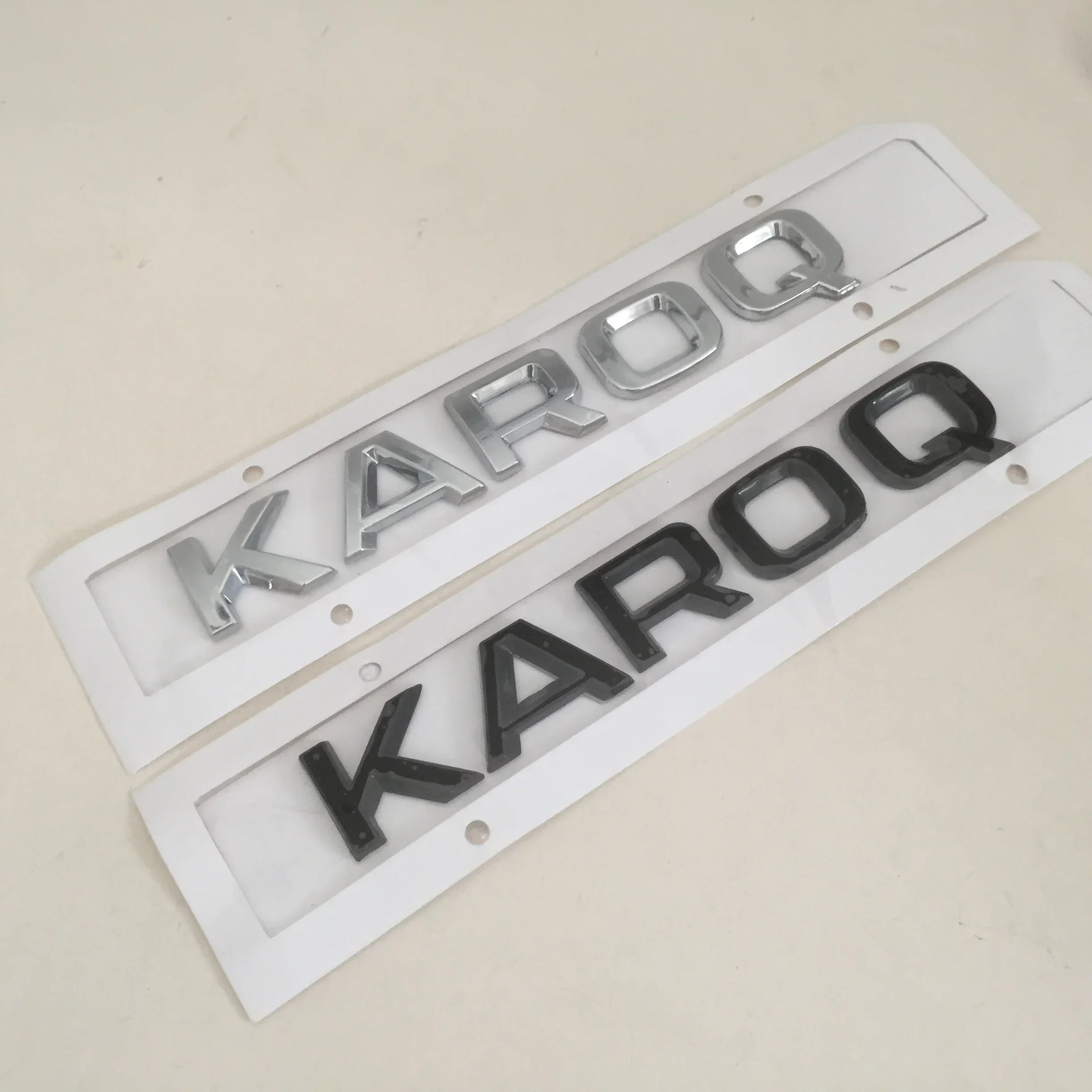 

1 шт. 3D ABS эмблема KAROQ высокого качества, серебристая/черная, для автомобиля, наклейка на задний багажник, декоративный стикер для Skoda