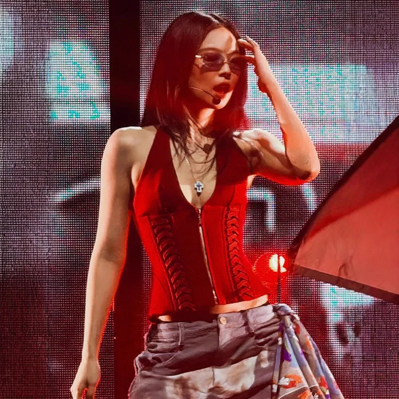 المألوف وصول جديد INS ستار جيني حزام مثير البنطال القصير العميق الخامس الرقبة معلقة الرقبة سترة عالية مرونة مريحة نمط الشارع