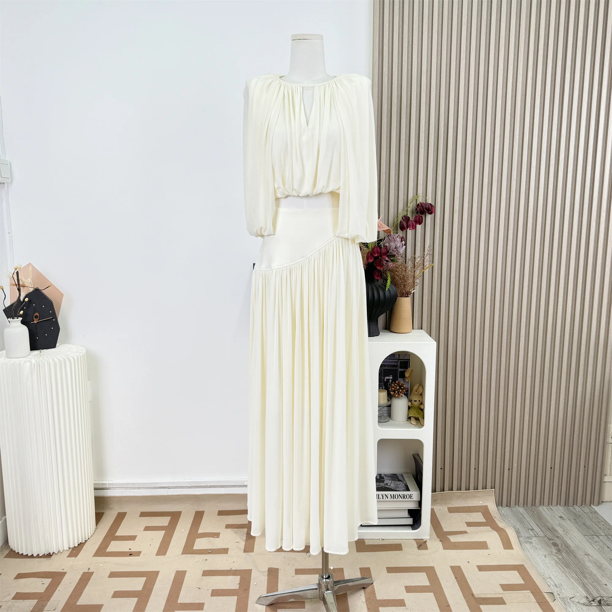 

Women's Elegant Spring Summer Two Pieces Skirt Set Lady O Neck Half Sleeve Short Blouse Top + A Line Long Skirt