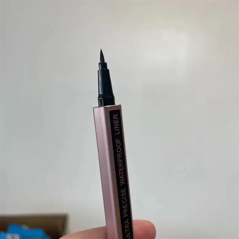 Nieuwe Make-Up Waterdichte Zwarte Vloeibare Eyeliner