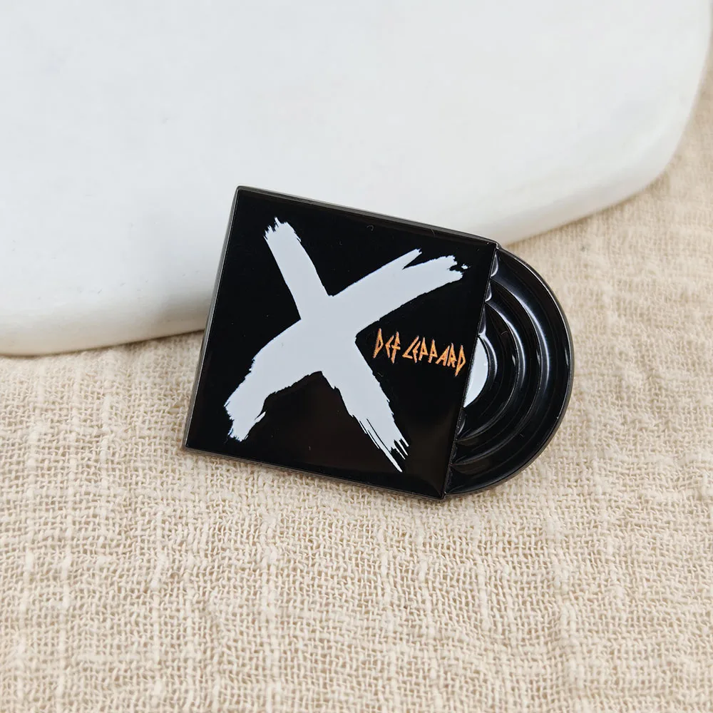 X Ten Album Metallbrosche Heavy Metal Rock Band Schallplatten-Logo Anstecknadel Musik-Fan-Sammlerstück Schmuck Jacken-Taschen-Charm Geschenk – Detail 5