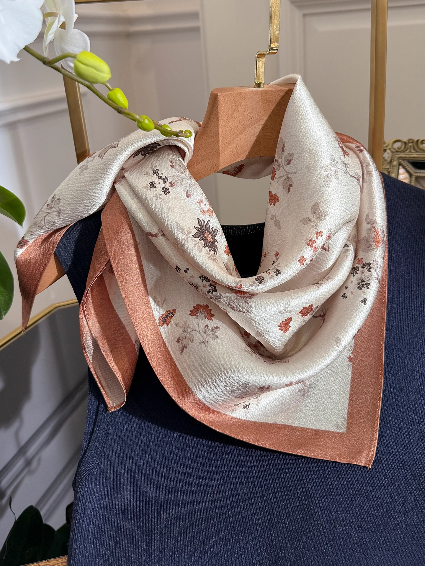 ele-silk-scarf-women's-new-2026-spring-mom-sle-ne-protection-e-scarf-high-end-feelings-spring-season-hangzhou