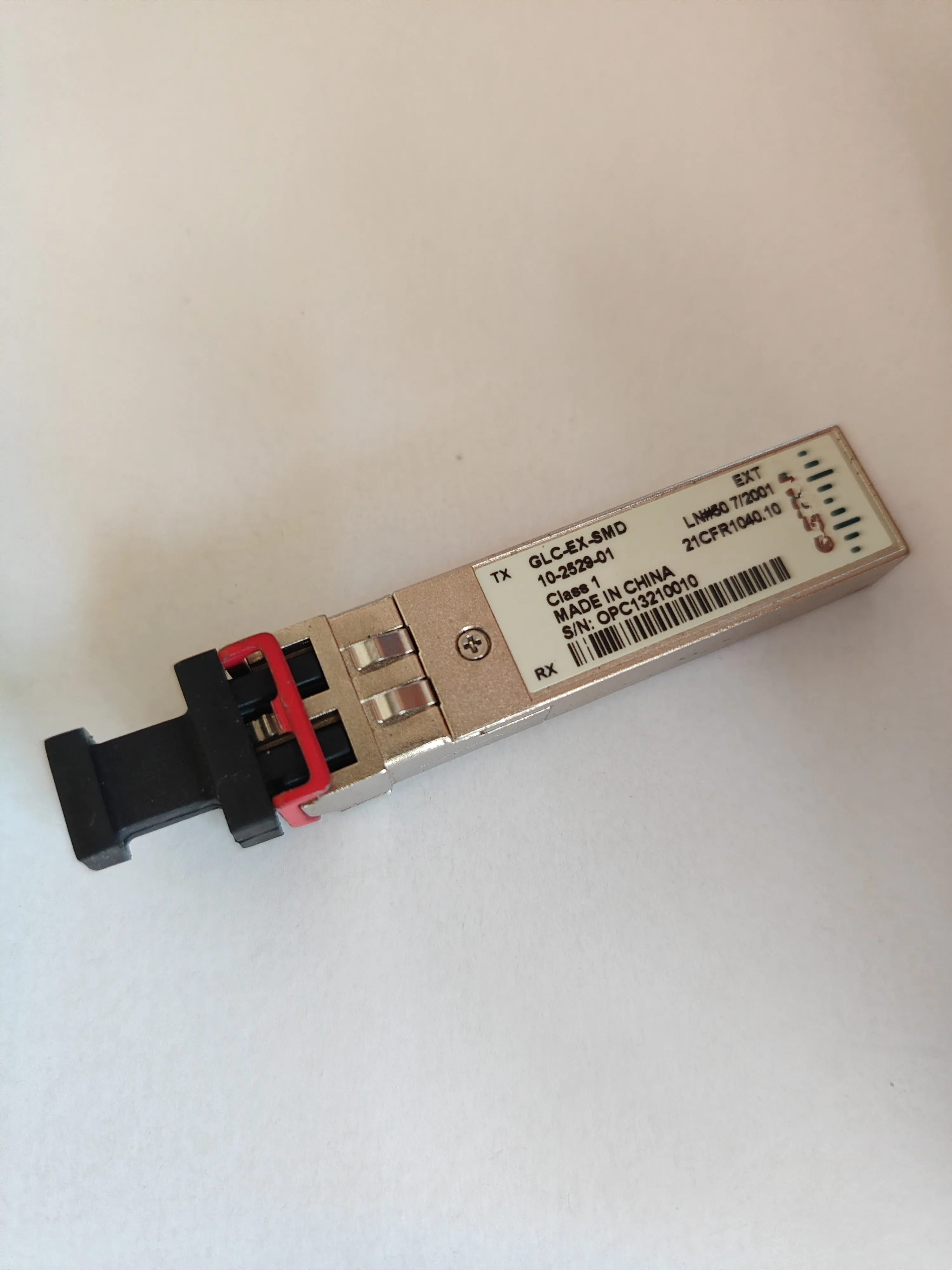 

GLC-EX-SMD/10-2529-01/40KM 1000BASE-EX SFP Gigabit transceiver module, SMF, 1G 1310nm, 40km Transceiver