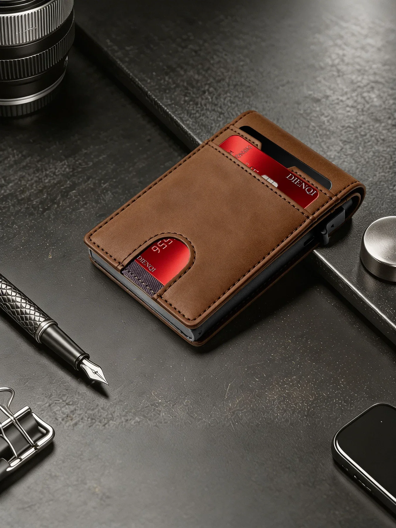Kreditkartenetuis aus Carbon für Herren, Ausweishalter, Pop-Up-Metallgehäuse, Ausweiskartenhalter, Reisepasshalter, minimalistische Geldbörsen für Damen – Detail 17