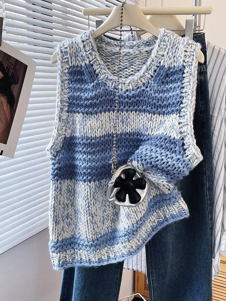 

2025 knitted sweater loose headline pattern new contrasting color fashion vest sweater vest top jacket
