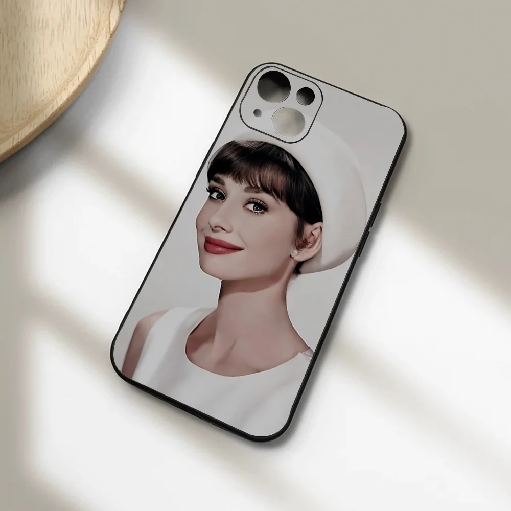 Audrey Hepburn Phone Case For Iphone 15 11 13 14 15 16 Pro Max 7 8 Plus X Xr Xs Max Se2020 12mini Cover Case