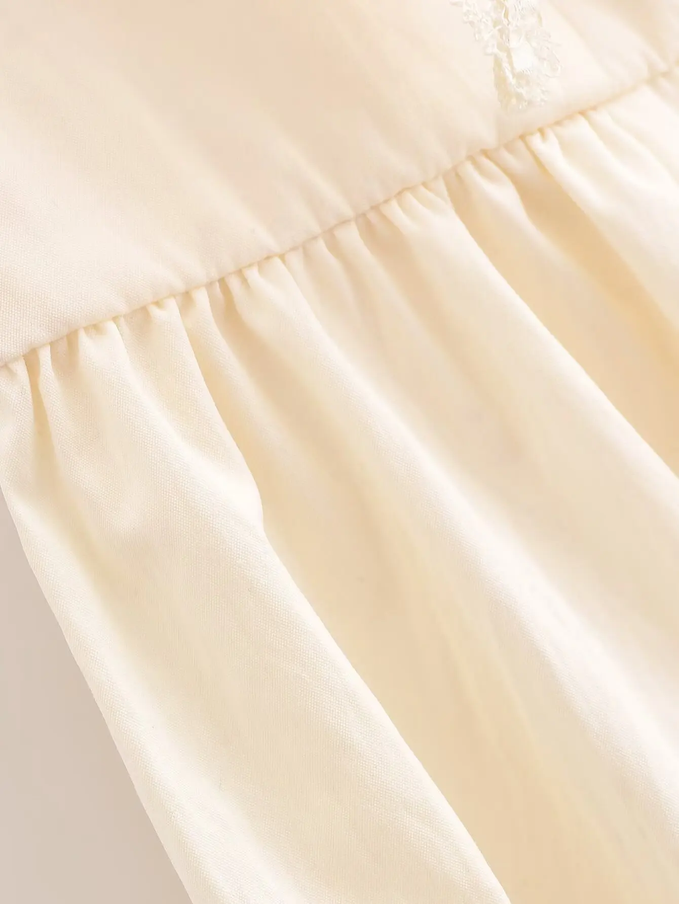 

HH Women Spring Fashion Fluffy Scarf Decoration Skirt Female High Street Pleated Side Zipper Casual Solid Commuting Midi Skirt