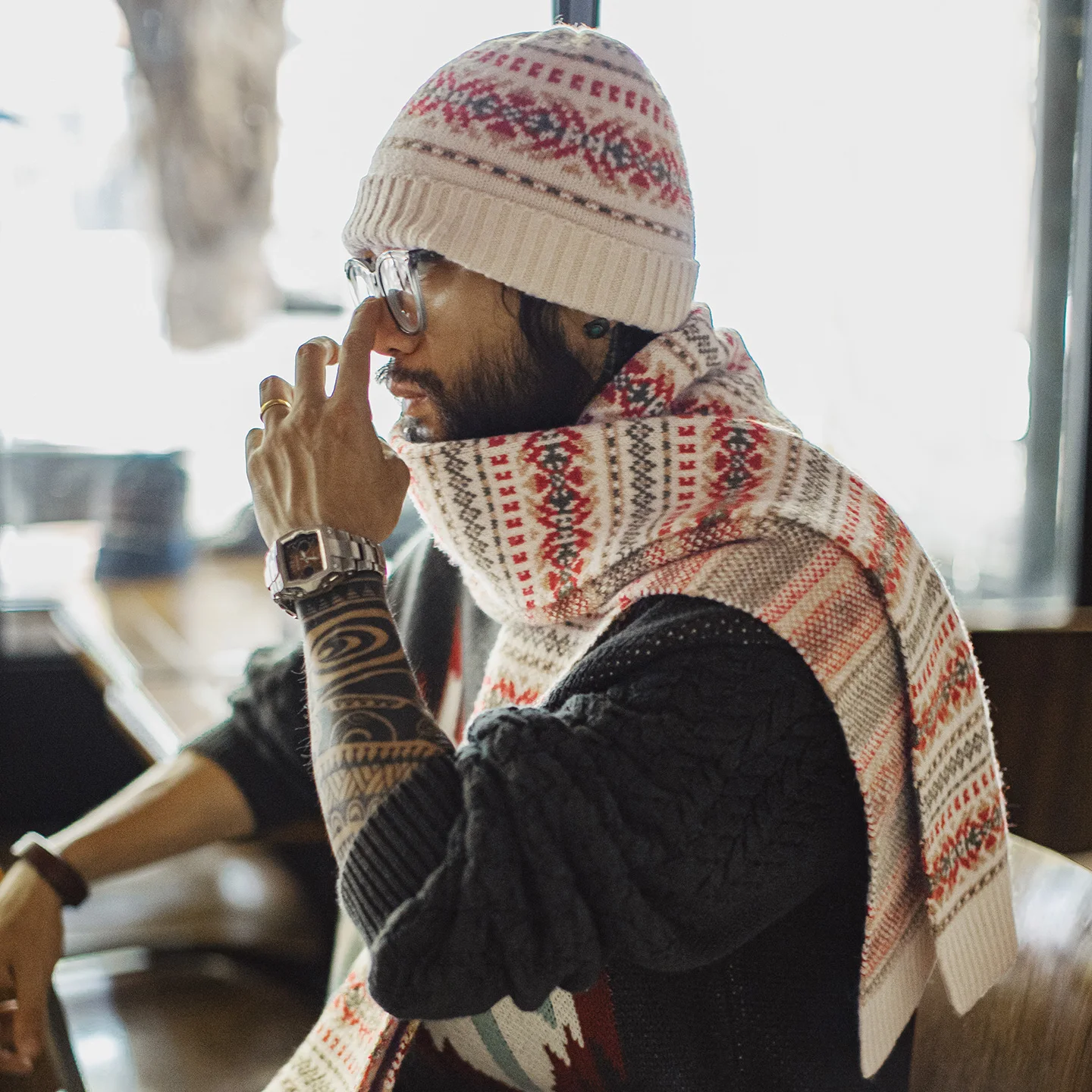 

Maden Unisex Winter Knitted Hat and Scarf Set Fair Isle Pattern Warm Soft Beanie Gift Box for Men and Women Retro Accessory