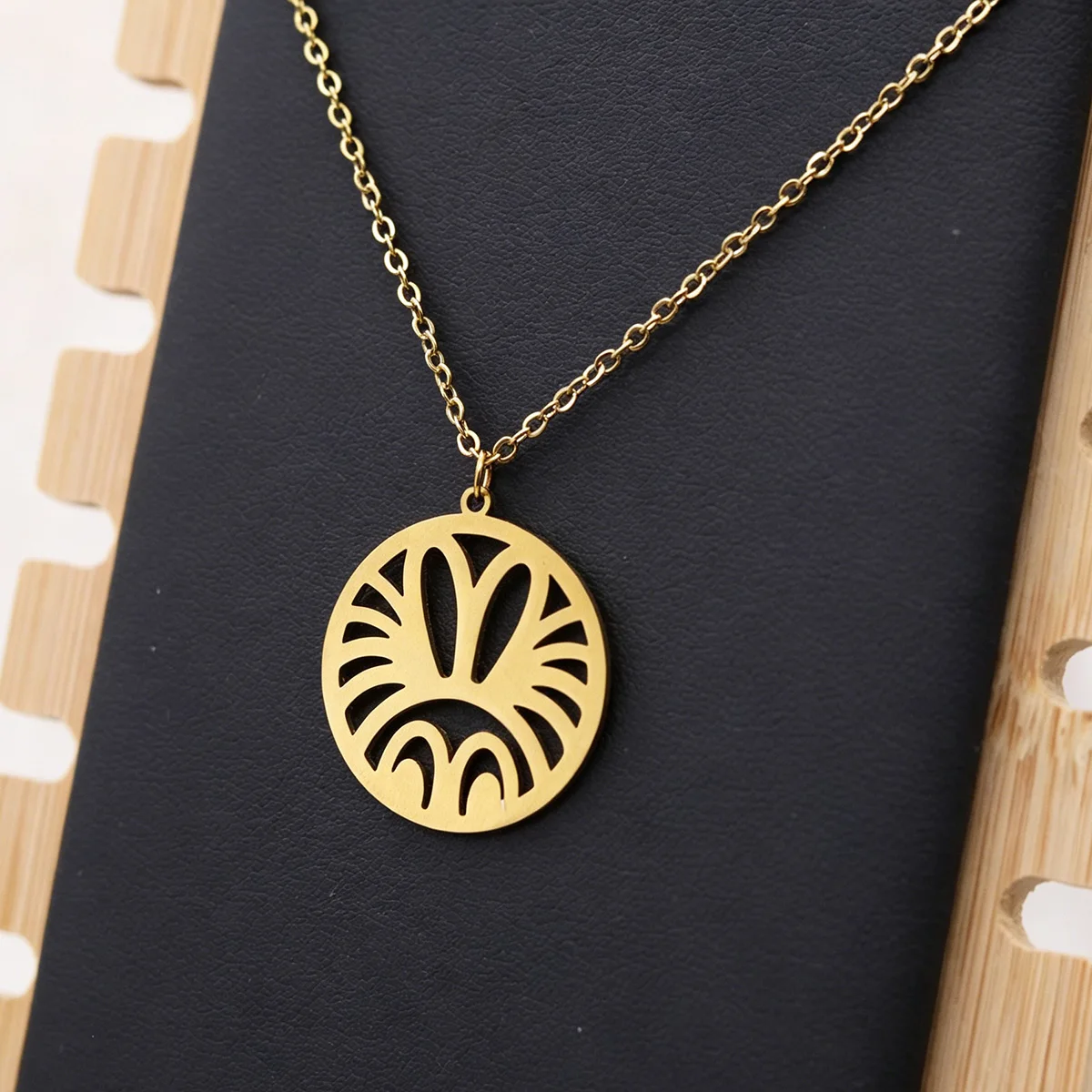 QIAMNI Cute Easter Rabbit Ear Head Necklace Stainless Steel Cartoon Animal Bunny Pendant Chain Collar Choker for Women Girl Gift