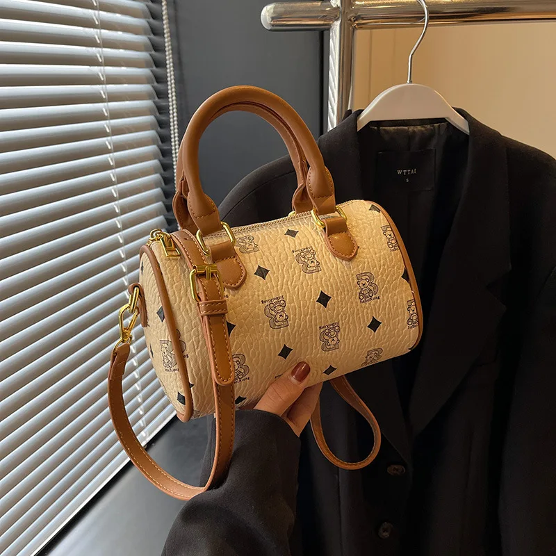 

2025 Women's Shoulder Bag, Genuine Leather Multi-way Crossbody Purse, Fashion Tote Bag for Daily Use Shoulder Bag Women