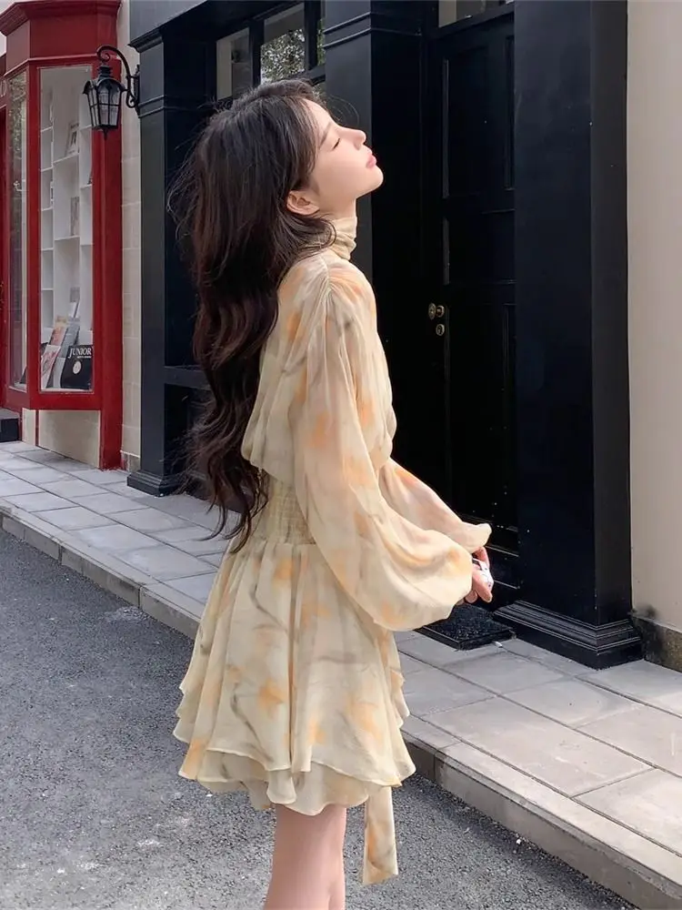 부드러운 롱 슬리브 V넥 버블 슬리브 쉬폰 플로럴 여성 여름 신상 허리 조임 비대칭 스커트