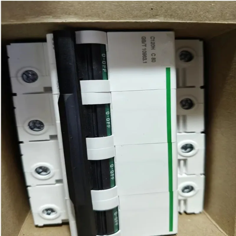 New Original IC65 Series Circuit Breaker  A9N19811  A9N19815  A9N19819  A9N19823  A9N19826   A9N19827  A9N19831  A9N19803