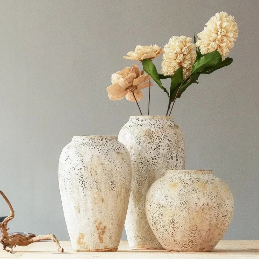 New Design Modern Simple Nordic Ceramic Vase Retro Handmade Flower Vase Floral Arrangement for Home Desktop Decoration