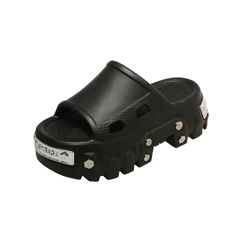 Chodaki damskie w stylu Punk 2025 New Arrival miękkie EVA grube kapcie na platformie wygodne buty ogrodowe modne sandały plażowe