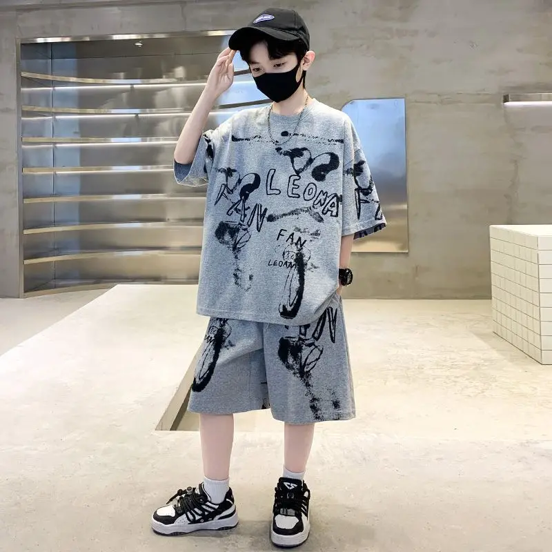 2025 Summer Kid Clothes set Outfit Teens Boys Letters Graffiti print Tracksuit Child t-shirt top + shorts pant 6 8 10 12 14 Year
