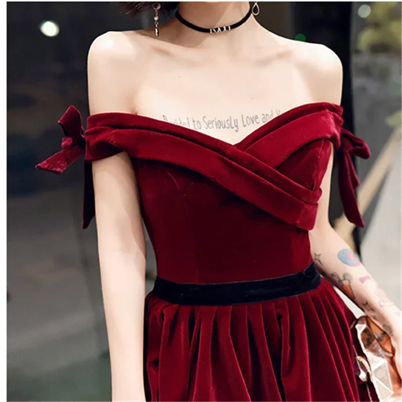 It's YiiYa Cocktail Dresses Boat Neck Bow Strapless Party Formal Dress Wine Red Velvet Lace up A-line Plus size Prom Gowns E363