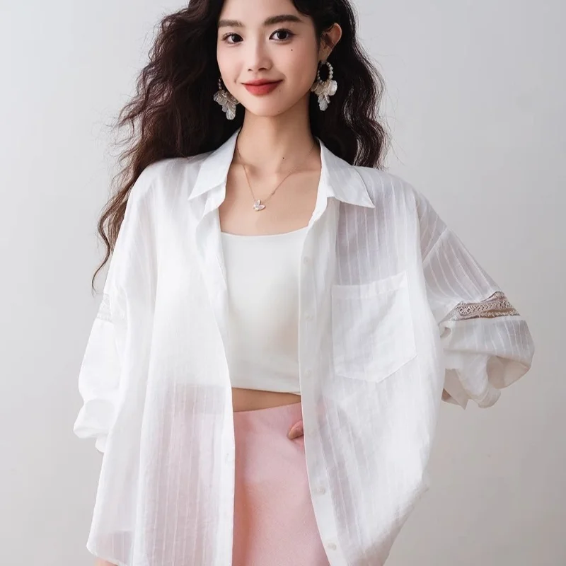 Koszula damska z ażurowymi przeszyciami w paski, luźny krój w stylu lazy, długi rękaw z jedwabiu lodowego, ochrona przed słońcem.