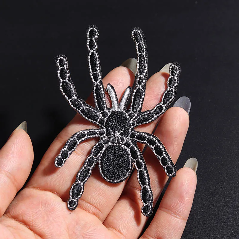 Size: 8.5 * 5.5CM Insect Black Gold Spider Patch Embroidery Patches For Clothing Animal Iron On Patches On Clothes Sticker