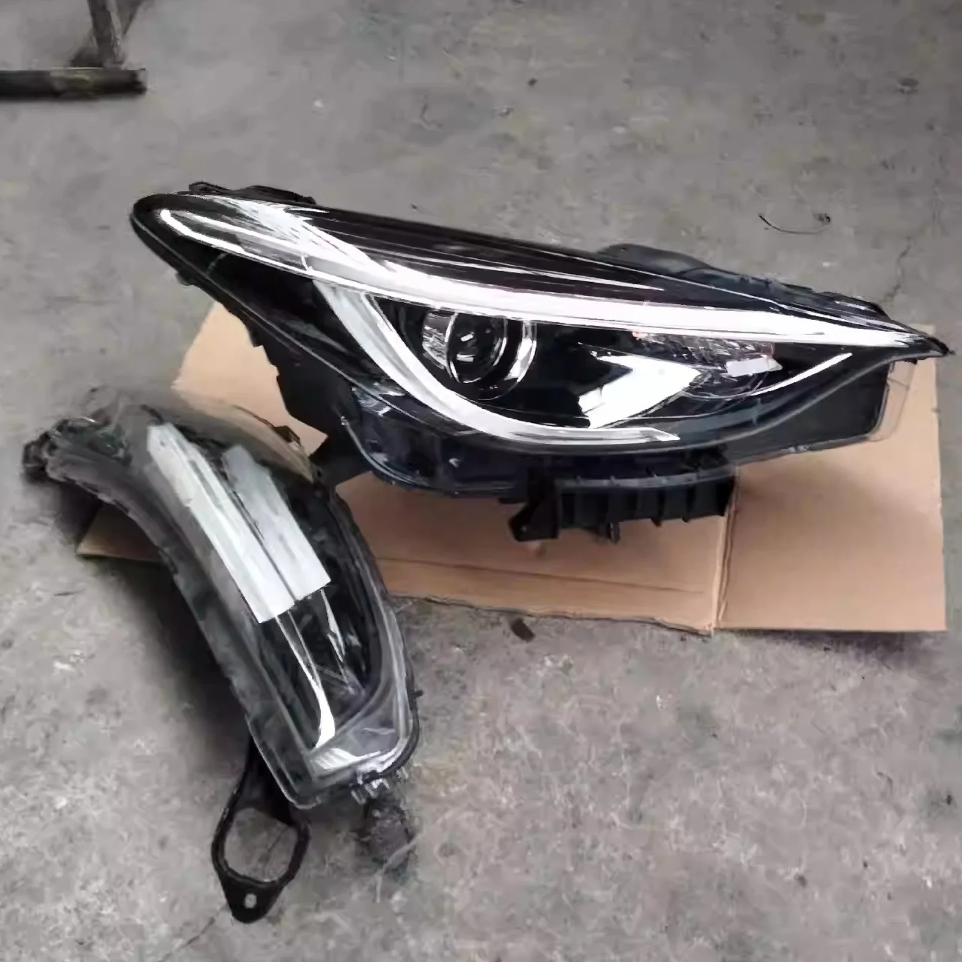 Body Kit Headlight Assembly for Infiniti QX30 Daytime Running Light Turn Signal Car Accessories