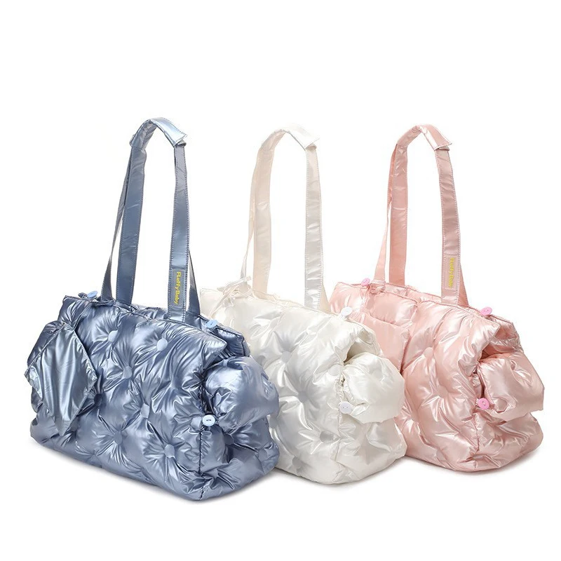 

Luxury Winter Autumn Warm Windproof Pet Handbags Accessories Puppy Waking Cages Puffer Dog Carrier Bag Travel