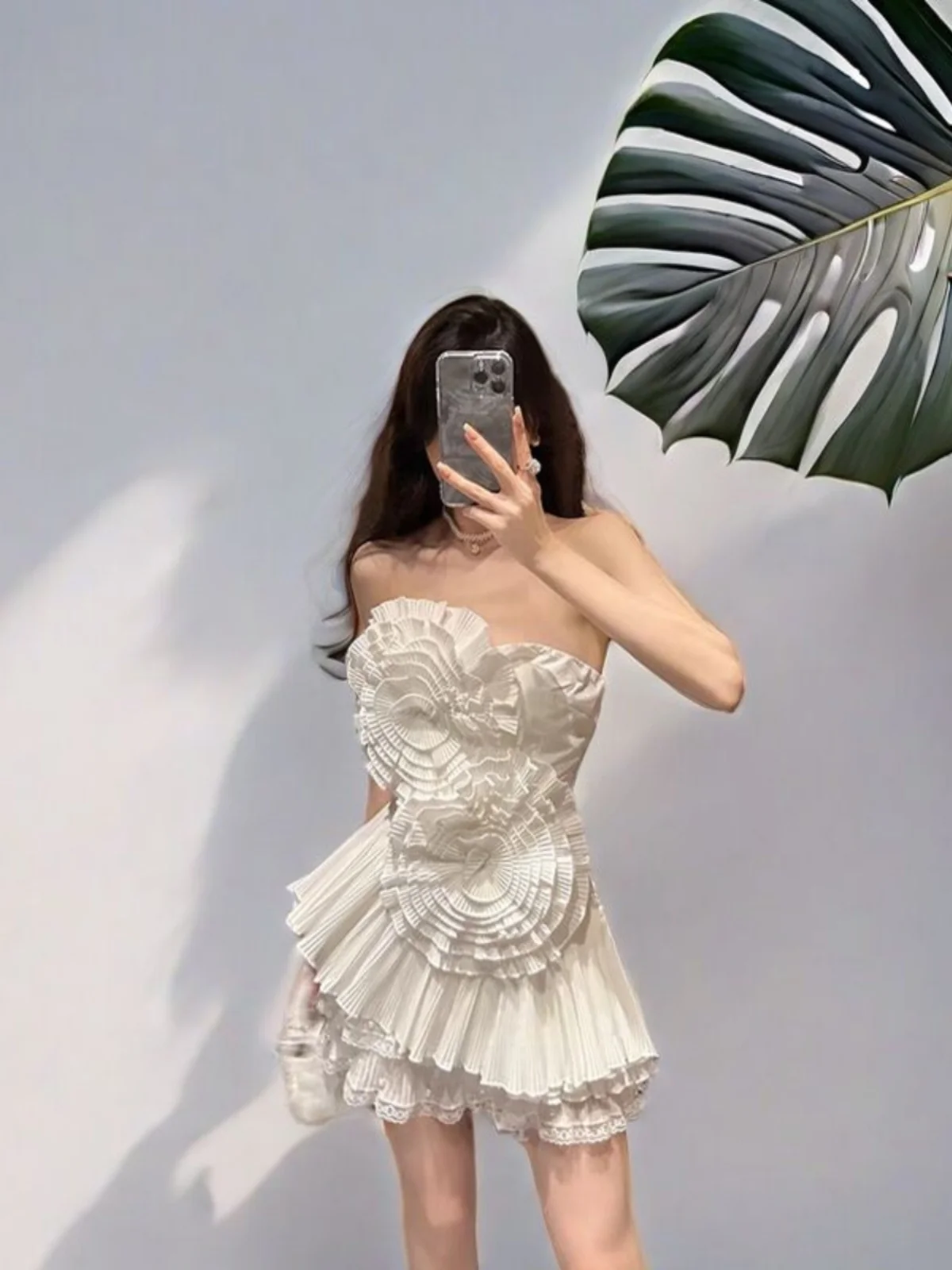 

Fashion Asymmetric Pleated Design Sweet 3D Flower Decoration One Shoulder Wrap Chest Versatile Small Shirt Original Design Sl...