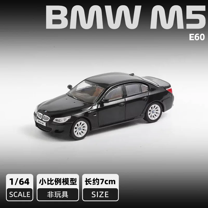 MaistoBMW E60型 M5 自動車模型 SHADOW 1/64 Scale M5 E60 Blue Diecast Car Model Toy Collection