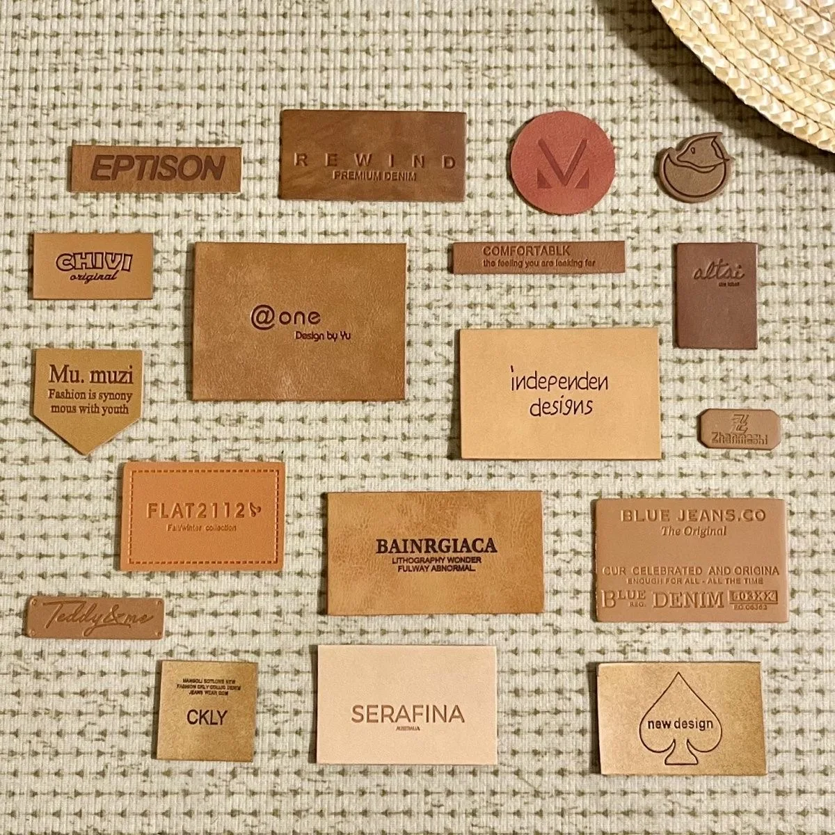 Custom PU Leather Logo Patches - Personalized PU Patches with Logo PU Leather Tags for Clothing/Backpack/Jeans