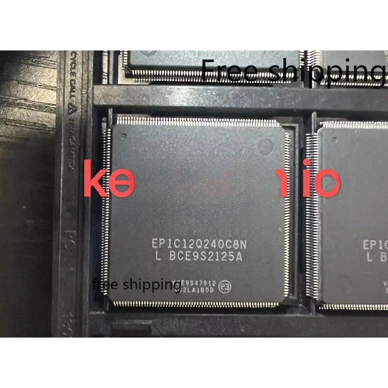 5~10pcs/lot    EP1C12Q240C8N  EP1C12Q240  QFP240 100%  NEW  Original    in stock.