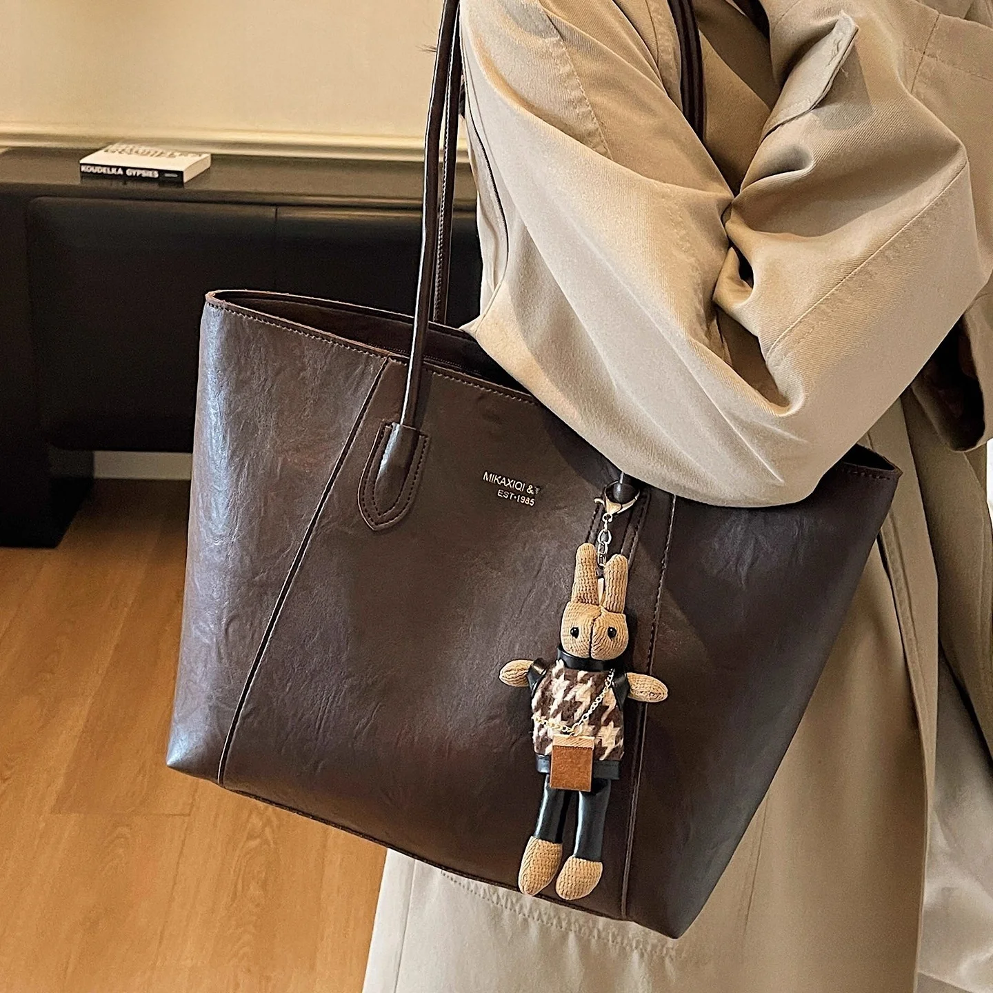 

Trendy Large Capaci Women's oulder Bag Simple Commuter Tote Bag Casual mat Sle PU Leather Soft Handbag