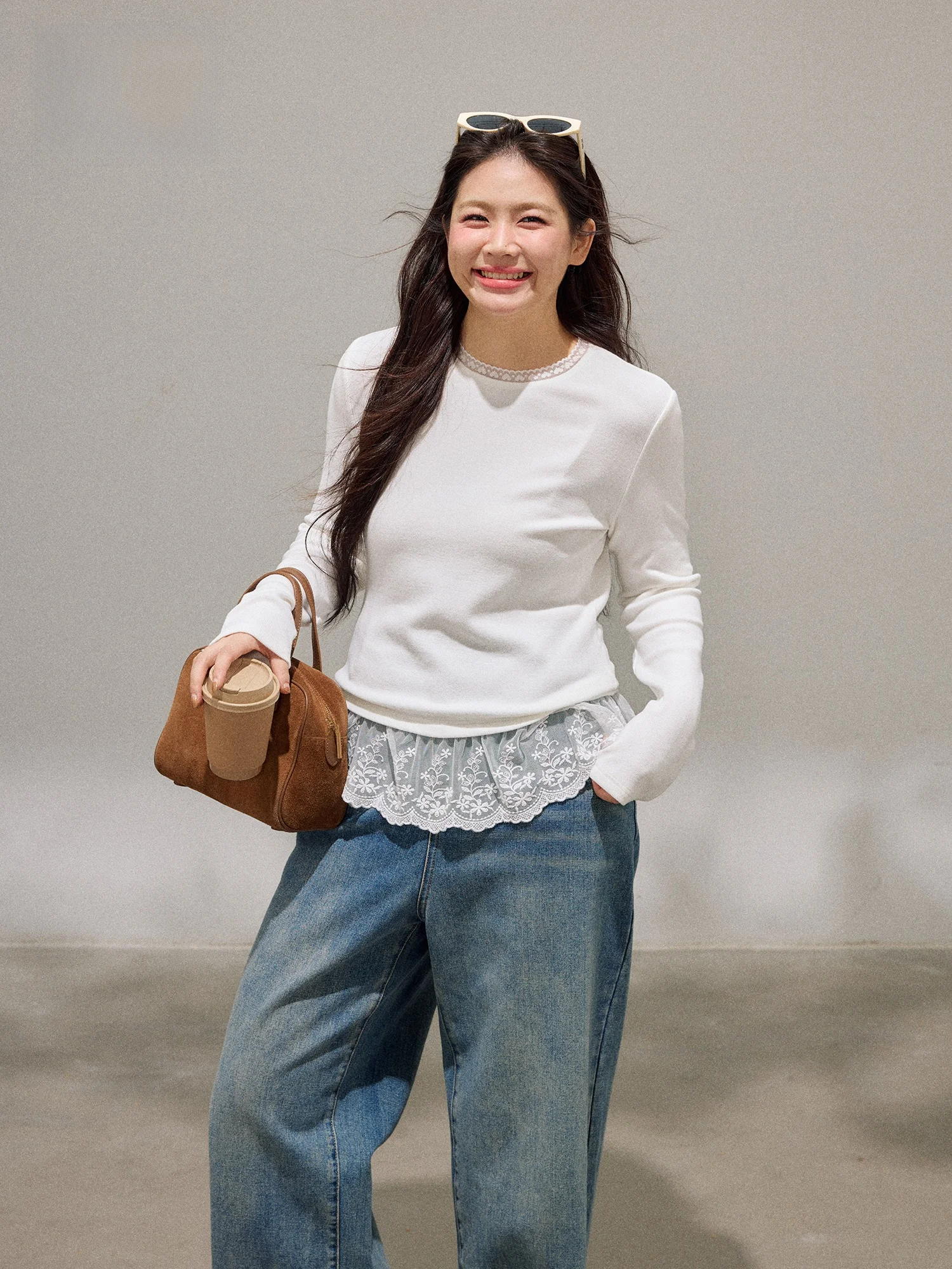 

Женская кружевная блузка больших размеров, чисто белая, с эффектом многослойности, корейский стиль, осенне-зимний топ для полных женщин, повседневный стиль