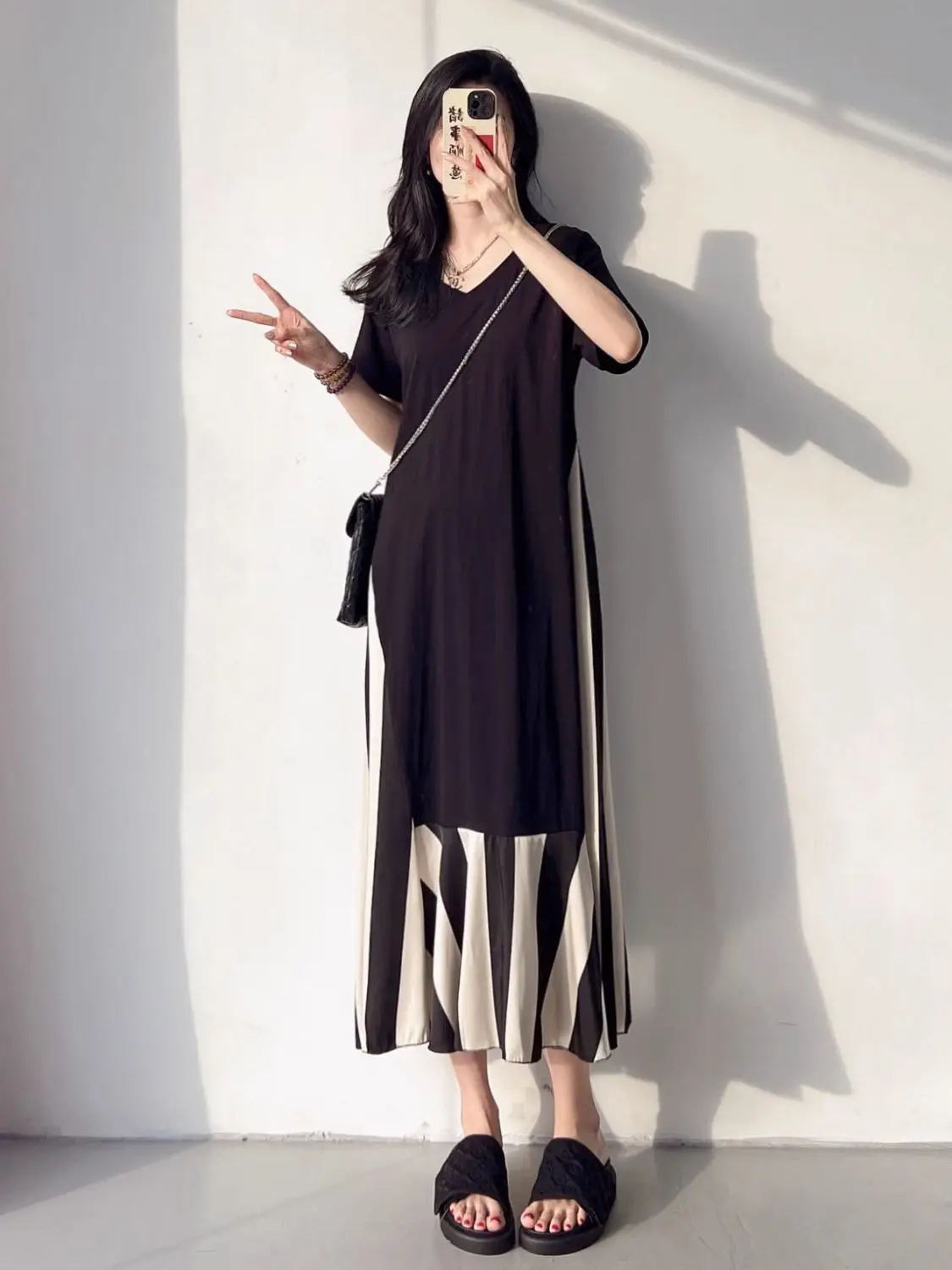 Summer New Women's V-neck Dress with Loose Patchwork and Contrasting Color Casual T-shirt A-line Skirt