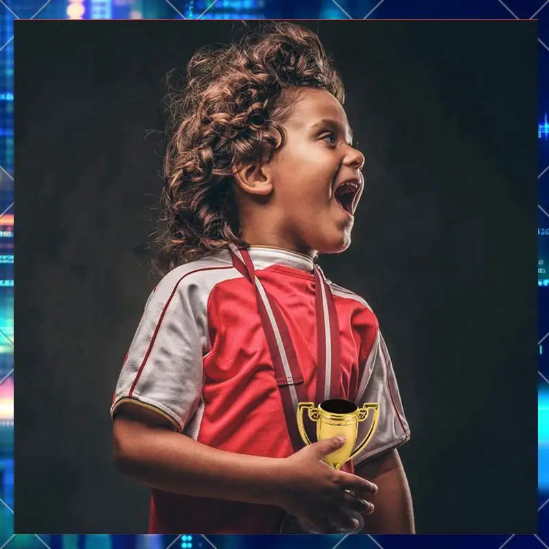 

40PCS Mini Plastic Gold Cups Trophies For Party Children Early Learning Prizes Children's Holiday Trophy Reward-AA02