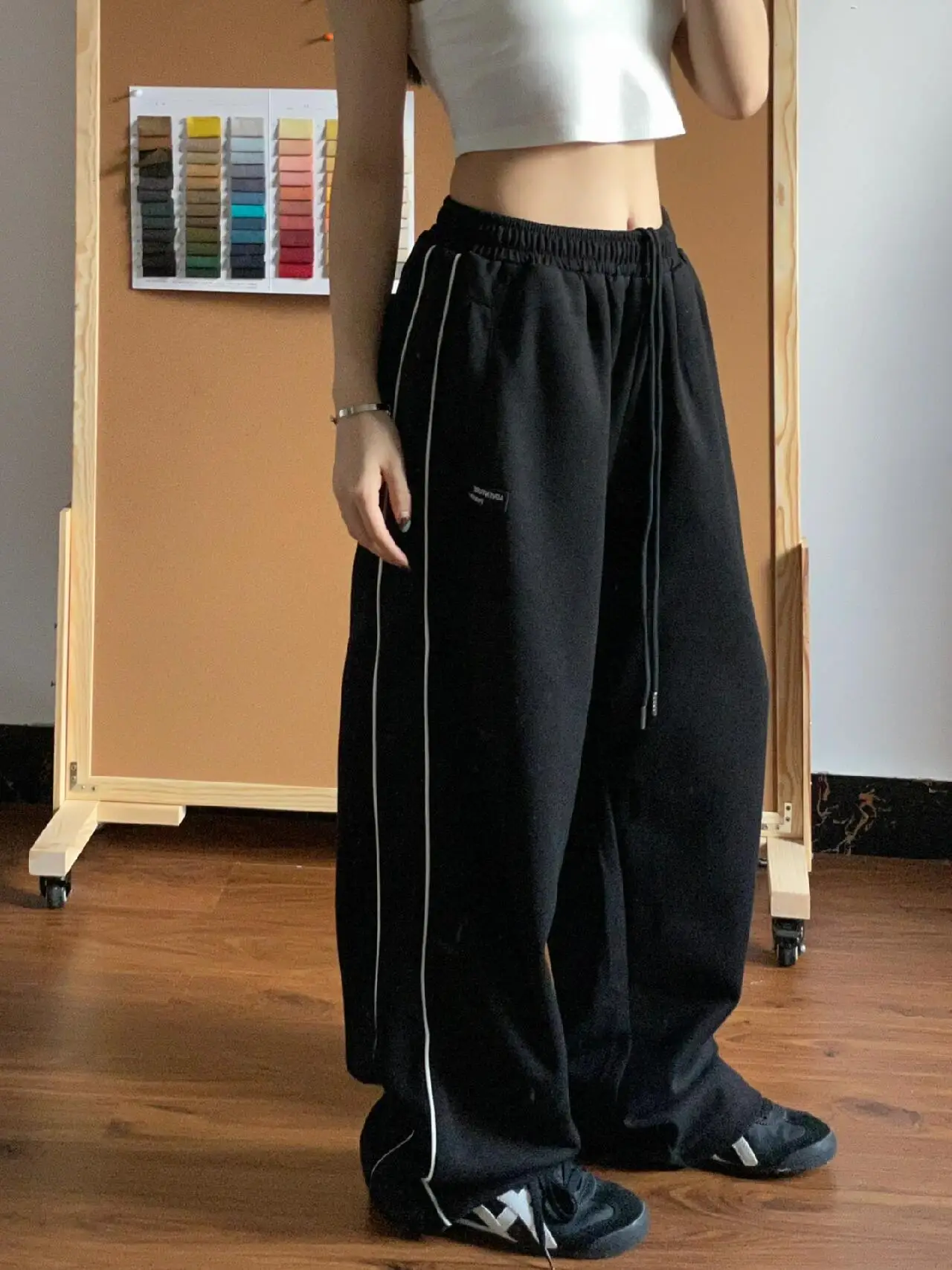 Women's pants American retro sports pants small women high-waisted casual pants sweatpants, loose jazz dance floor mopping pants