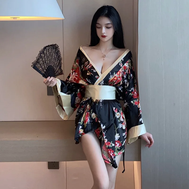 

Women Japanese Style Kimono Robes Oriental Clothing Lady Red Black V-neck Sexy Dress Flower Print Yukata Bathrobe Gown Dresses