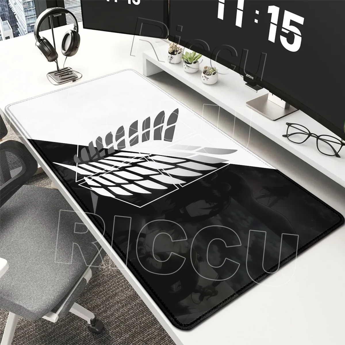 New HD Printing Attack on Titan Anime Desk Mats Gamer Room Decoraion Mouse Pad Gaming Notebook Cabinets Stitched Edge Mause Pads