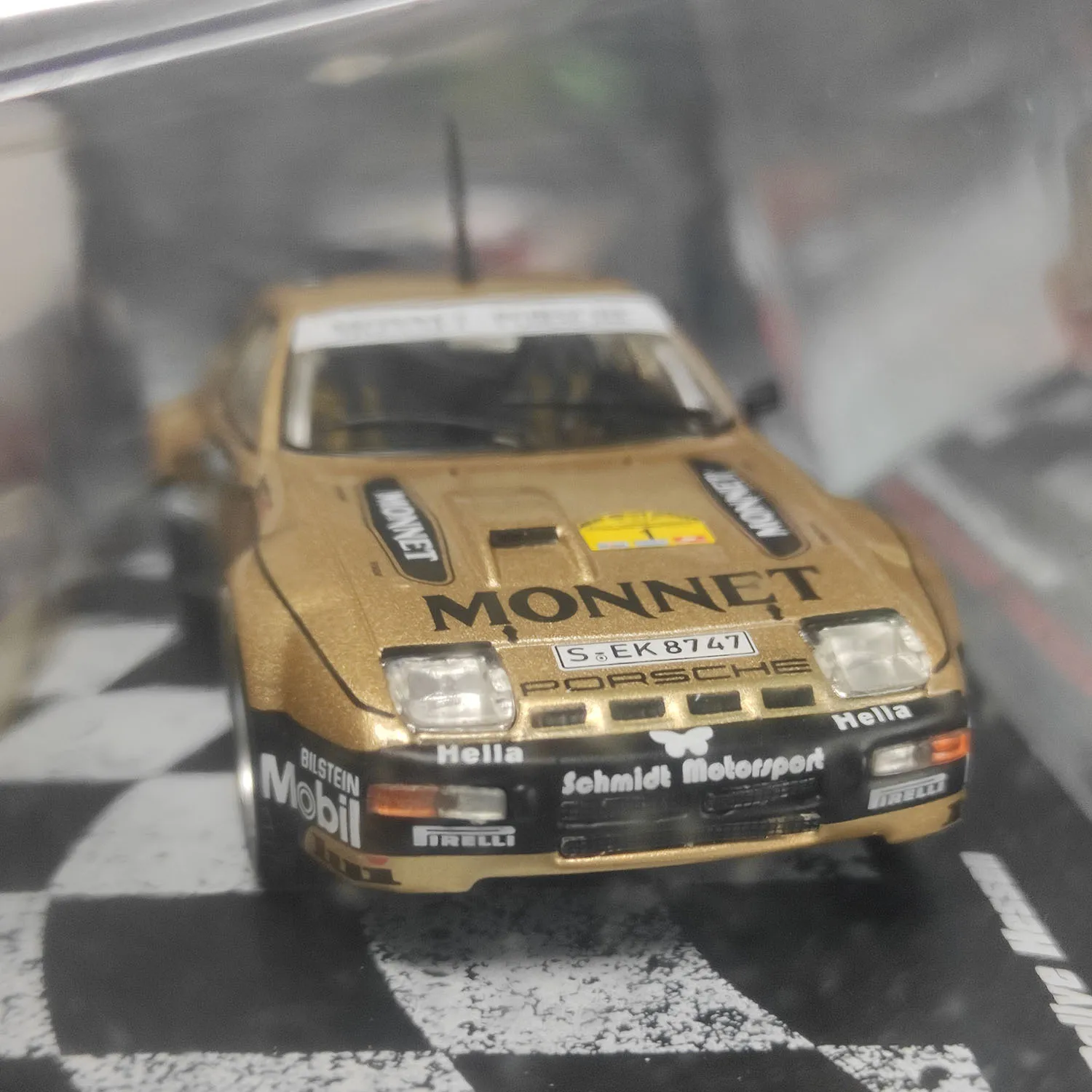 Diecast 1:43 Scale IXO Porsche 924 Carrera GTS Alloy Car Model