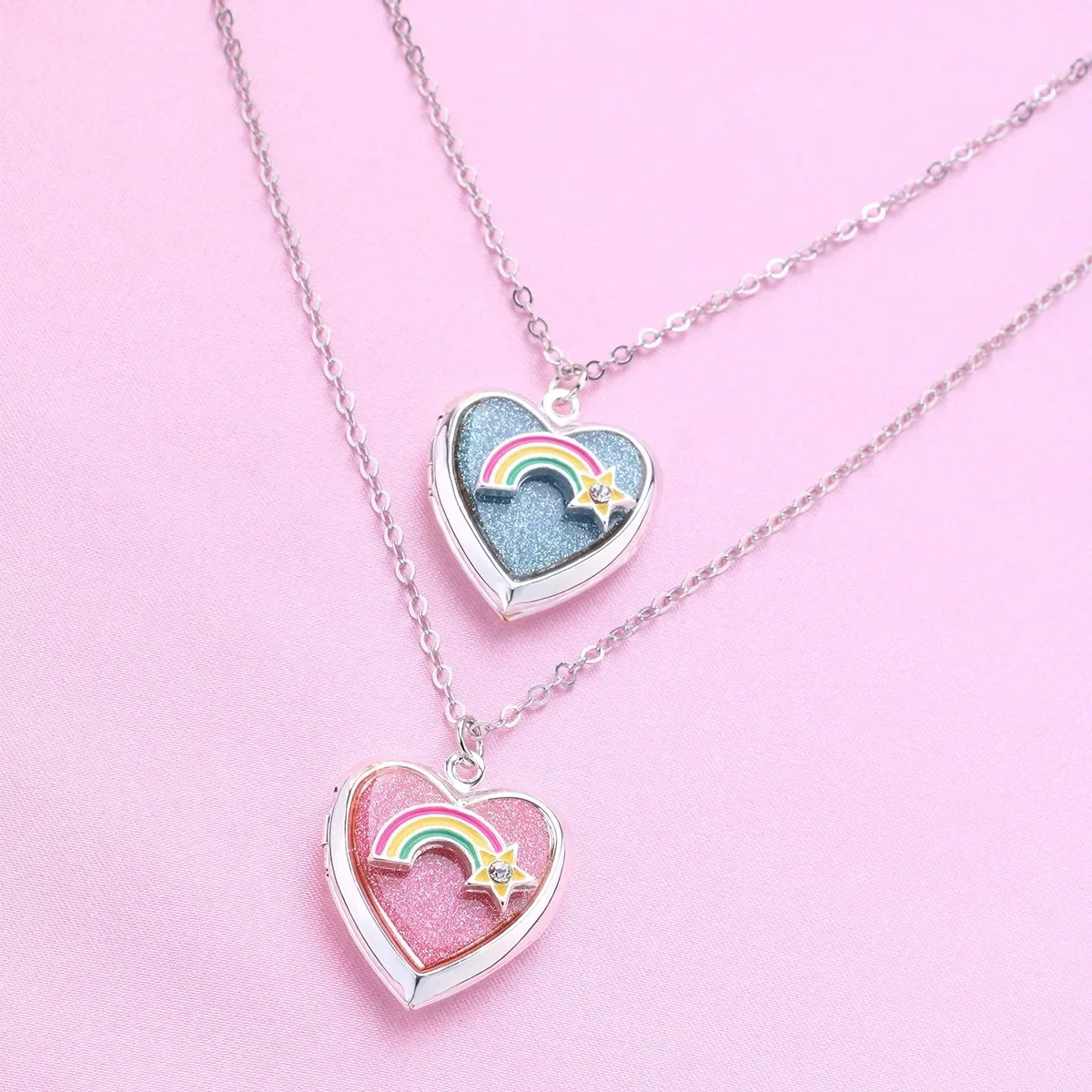 Sweet Peach Heart Shaped Necklace for Women Girls Opening and Closing Photo Box Flower Fruit Pendant Chain Gift Graduation Gift