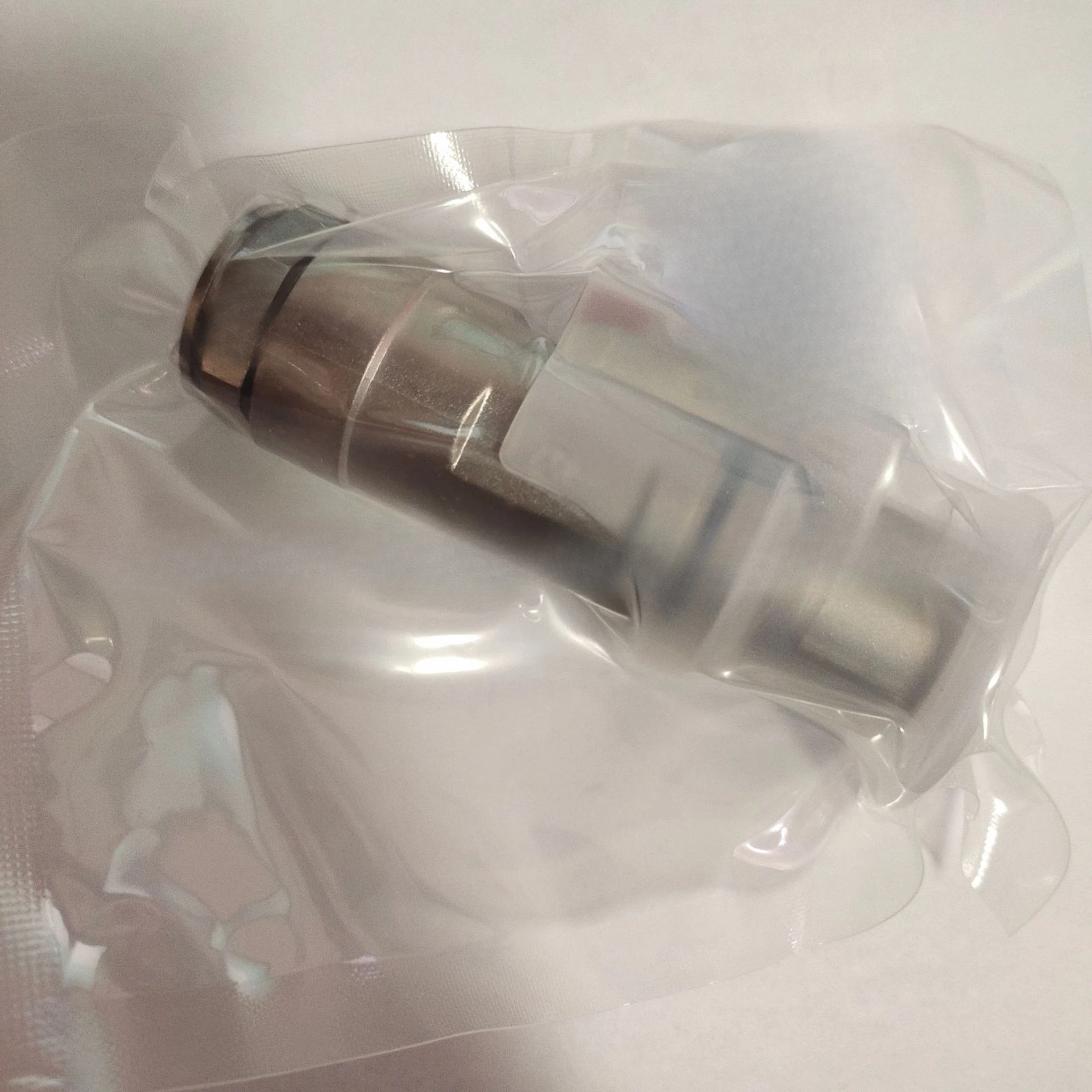 

Connector PL18W-301-35, Brand New and Original Car Accessories Sublimation Blanks Accessoire Voiture