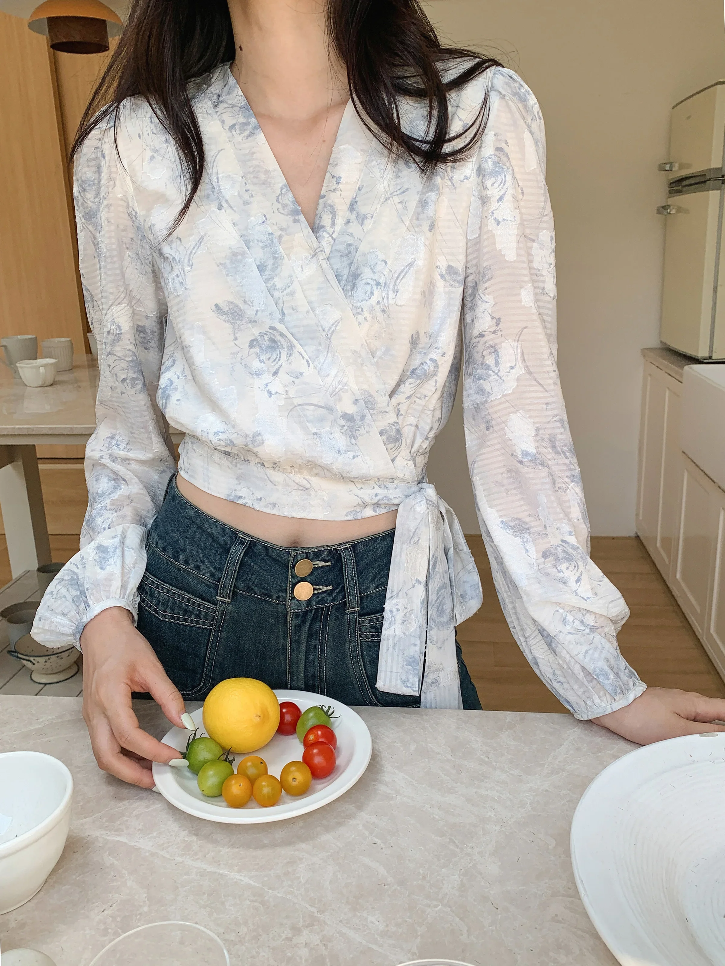 Romantic Watercolor Floral Chiffon Wrap Blouse for Women Puff Sleeve V Neck Tie Waist Lightweight Summer Top for Daily Wear