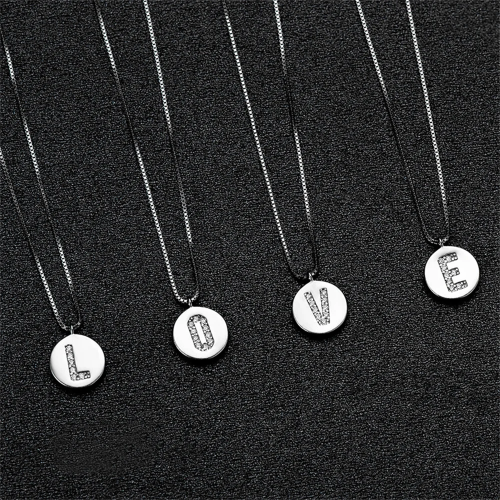 

Евро-американское серебряное женское ожерелье S925 с круглым диском и буквами, шикарная и универсальная цепочка на ключицу