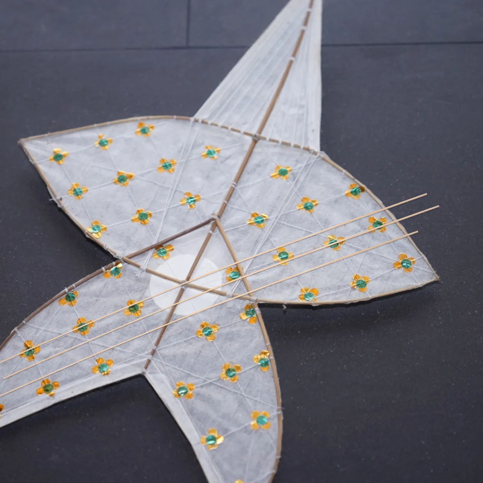 

20Pcs Bamboo Kite Frame Dowels Lightweight Flexible DIY Kite Kit for Kids Hand-Eye Coordination Development Outdoor Flying