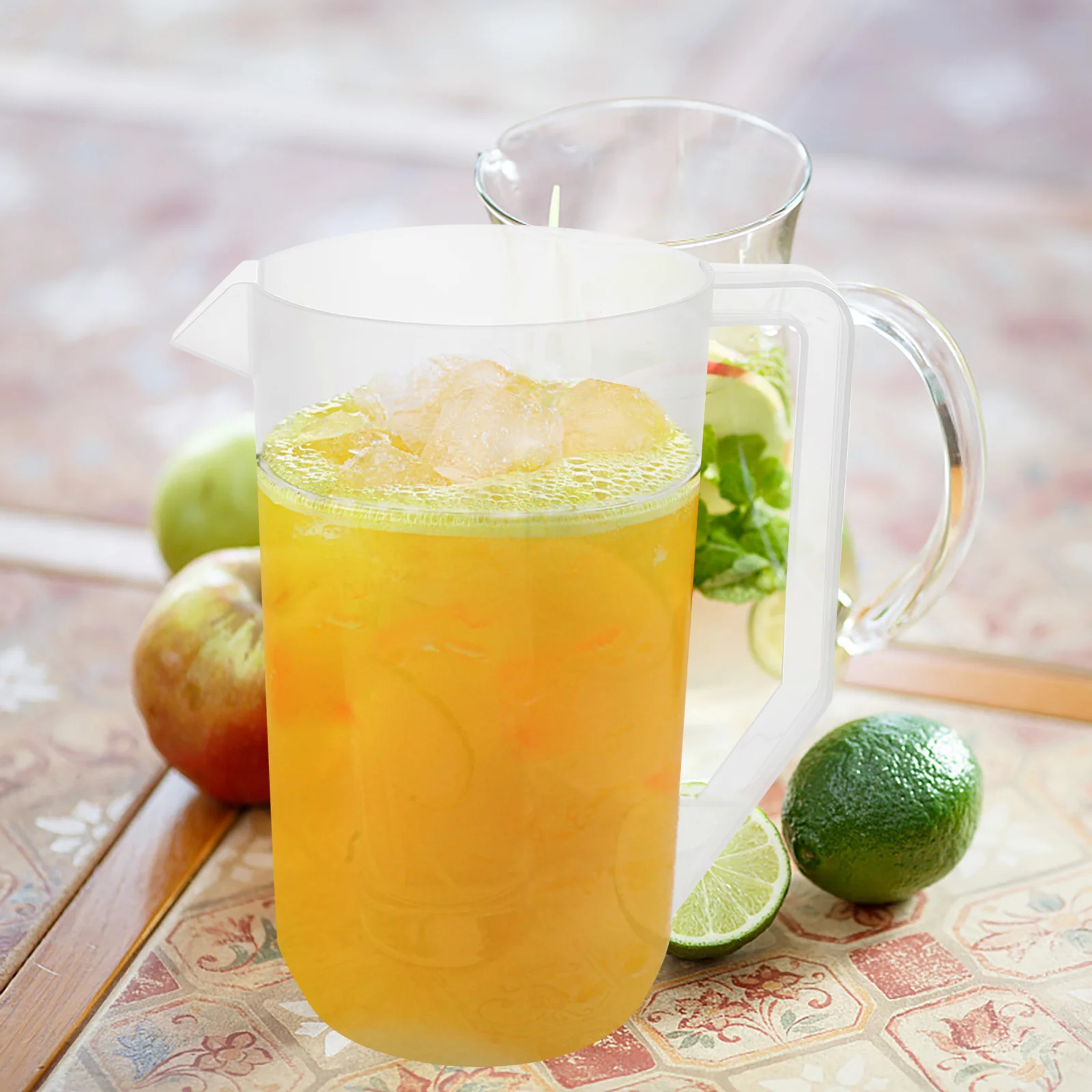 

Plastic Water Pitcher Transparent Large Capacity Lid Juice Beverage Cold Water Jug with Scale for Parties