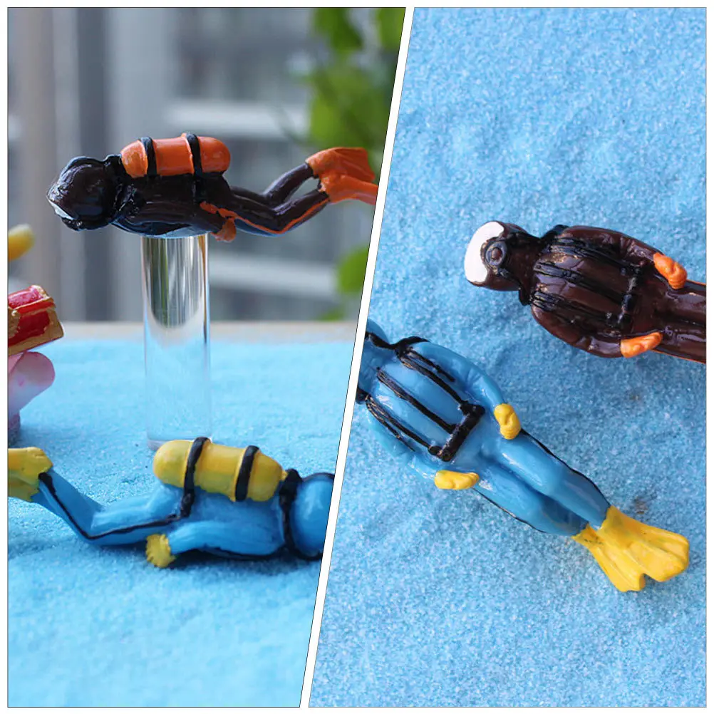 

2Pcs Resin Diver Ornaments Creative Bright Colors Aquarium Landscaping Decoration Fish Tank Adornment Resin Craft