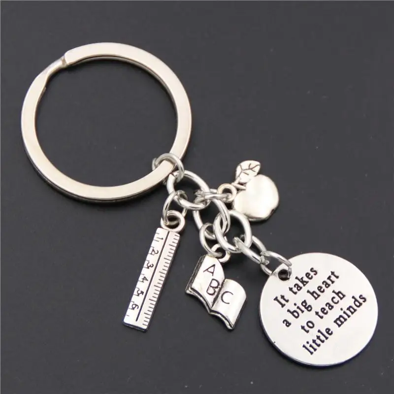 Teacher Keychain It Takes A Big Heart To Teach Little Minds Keyring Schoolbag Pendant Decoration Gift