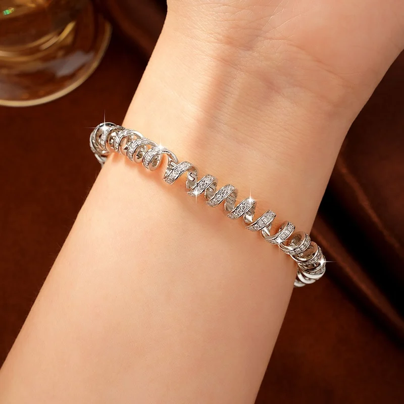Rrjzz D-Color Full Moissanite Light Luxury Spiral Niche Armband Einzigartige Charm-Armbänder für Frauen, Geburtstag, täglicher Schmuck, Geschenke – Detail 15