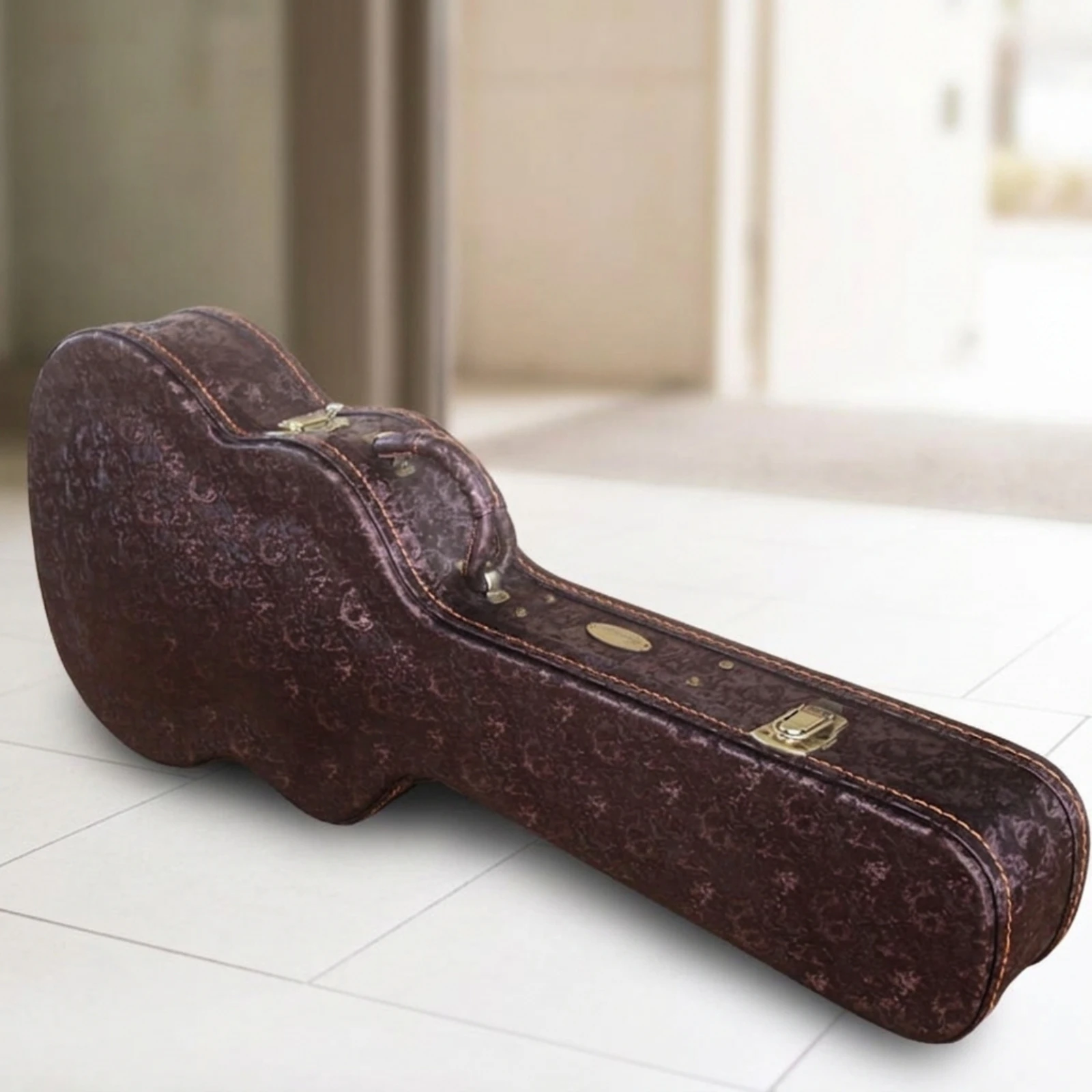 Hard-Shell Guitar Case Safeguarding Hard Guitar Case Vintage-Style Long-Lasting for Guitarists, Travel, Rehearsals