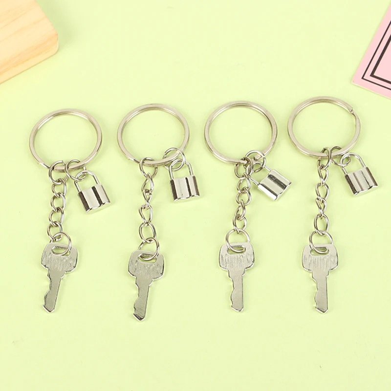 1Pc Keys And Locks Keychain Alloy LOVE Couple Keyring Pendant Car Backpack Charms Bag Cellular Phone Decor Accessories Gifts