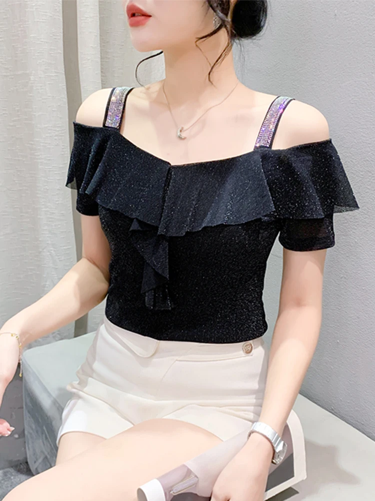 

Sexy oulder Bared ort Sve T-irt Women Summer Thinming Tight Fit Lace Embedded Glittering Drill Geometric Patterned Top