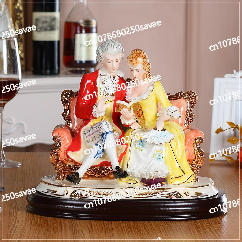 High End European Ceramic Character Ornaments, Luxurious Royal Home Furnishings, Luxurious Craftsmanship, Boutique Couple Decora